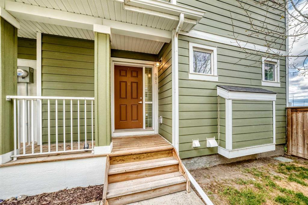 901-2400 Ravenswood View SE, Airdrie, AB, T4A 0V7 photo 3