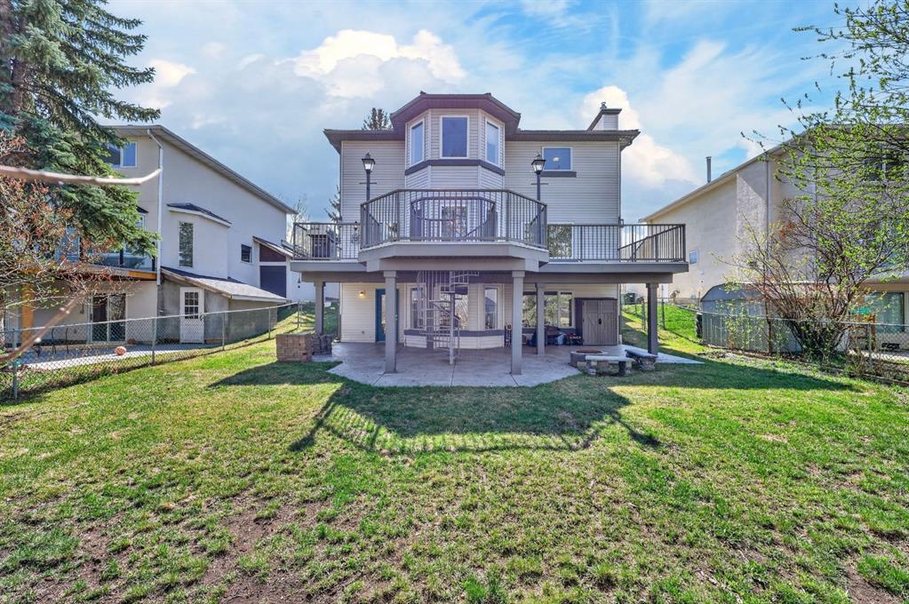 222 Diamond Drive SE, Calgary, AB, T2J 7C8