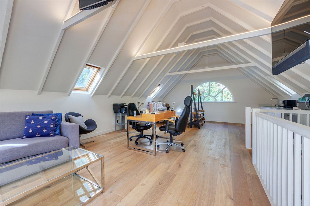 Additional image 24 of 5 bed detached house for saleLoom Lane, Radlett, Hertfordshire WD7