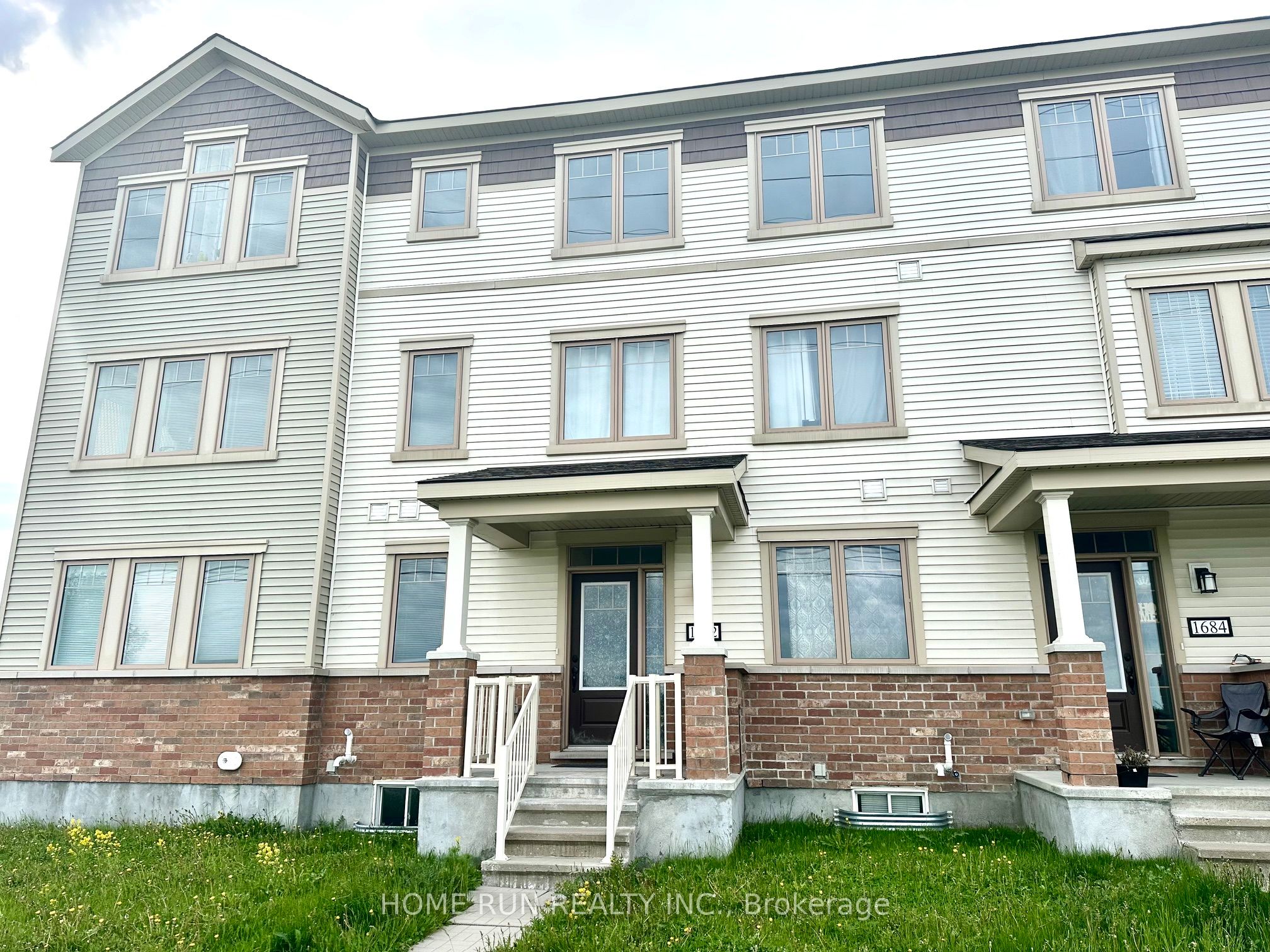 1682 Maple Grove Road, Ottawa, ON, K2S 2R3