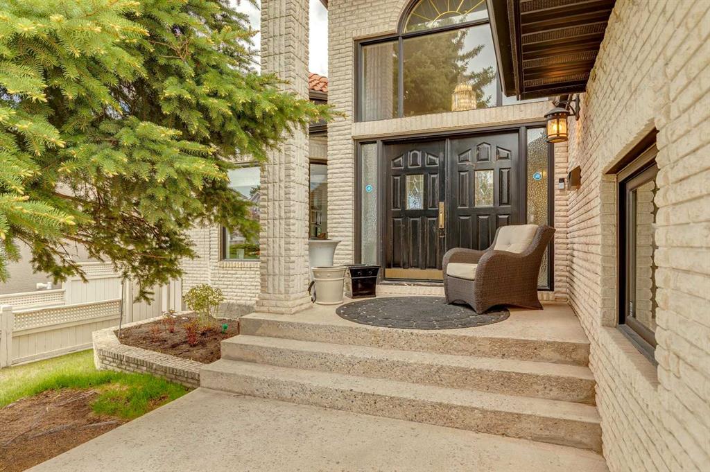 84 Edenstone Way NW, Calgary, AB, T3A3Z1 photo 2
