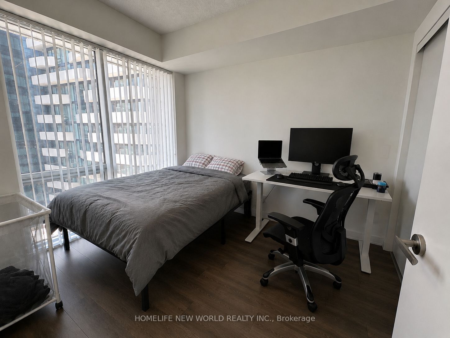 1610-88 Harbour Street, Toronto, ON, M5J 0C3 photo 5