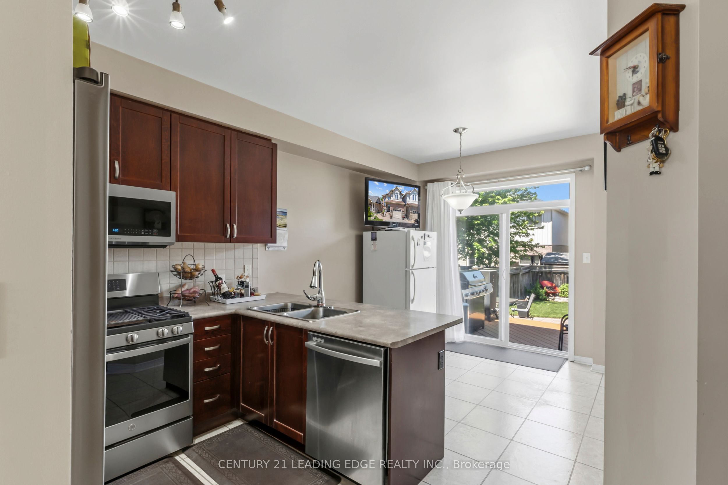 1103 Glenbourne Drive, Oshawa, ON, L1K 0B7 photo 5