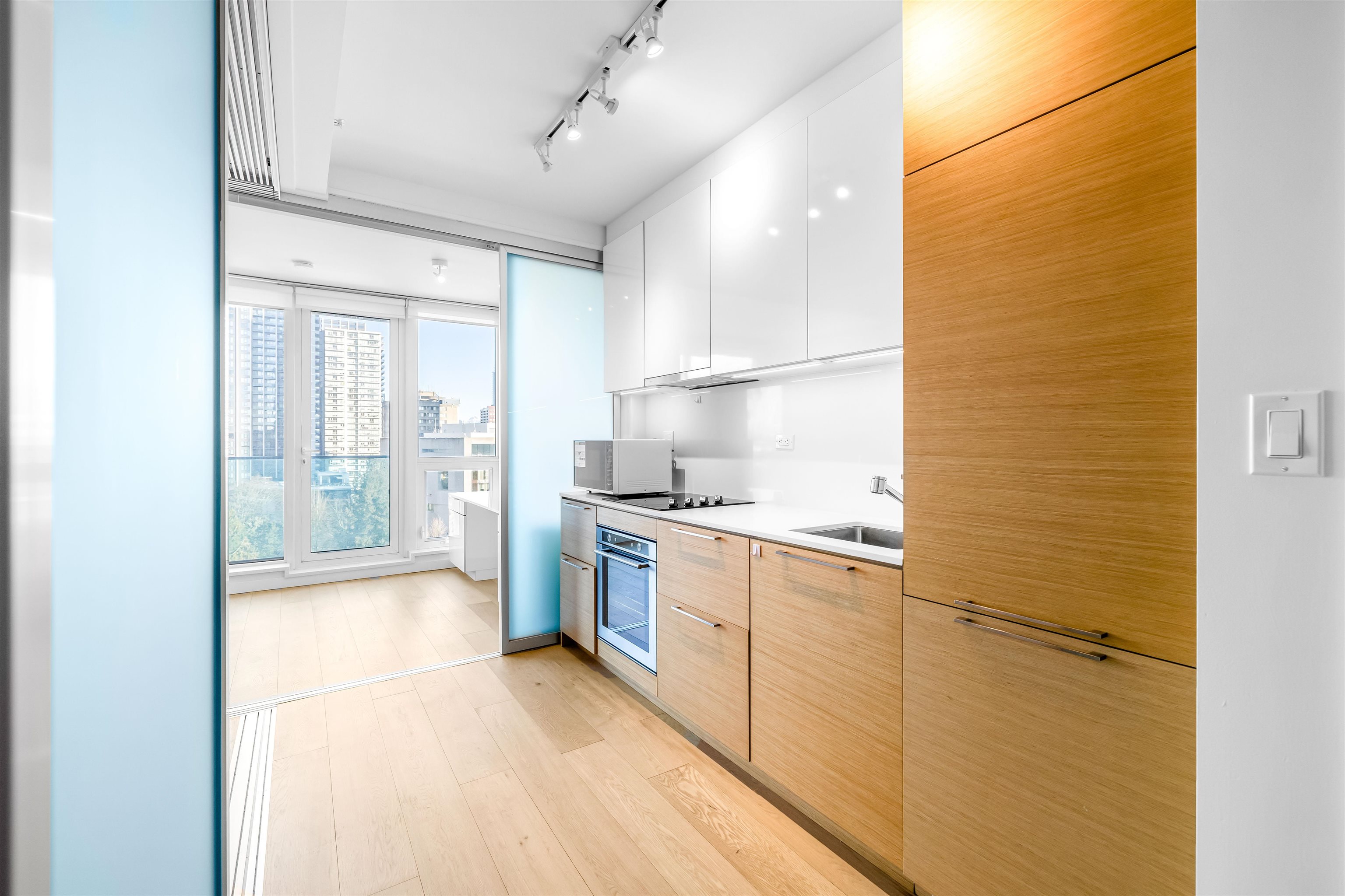 Additional image 5 of 907-13438 Central Avenue, Surrey, BC, V3T 0N2