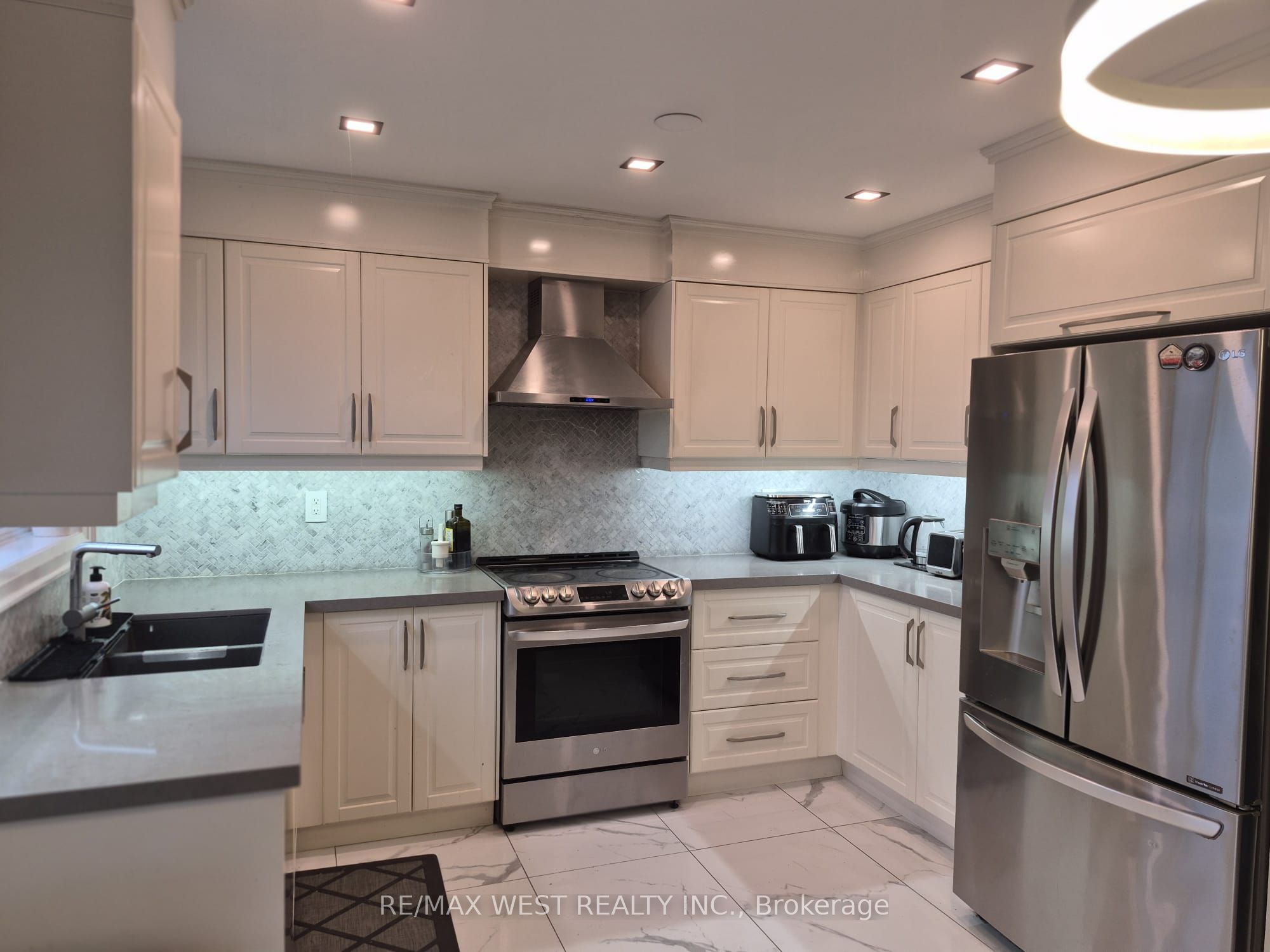 Additional image 5 of 33-3020 Cedarglen Gate, Mississauga, ON, L5C 4S7