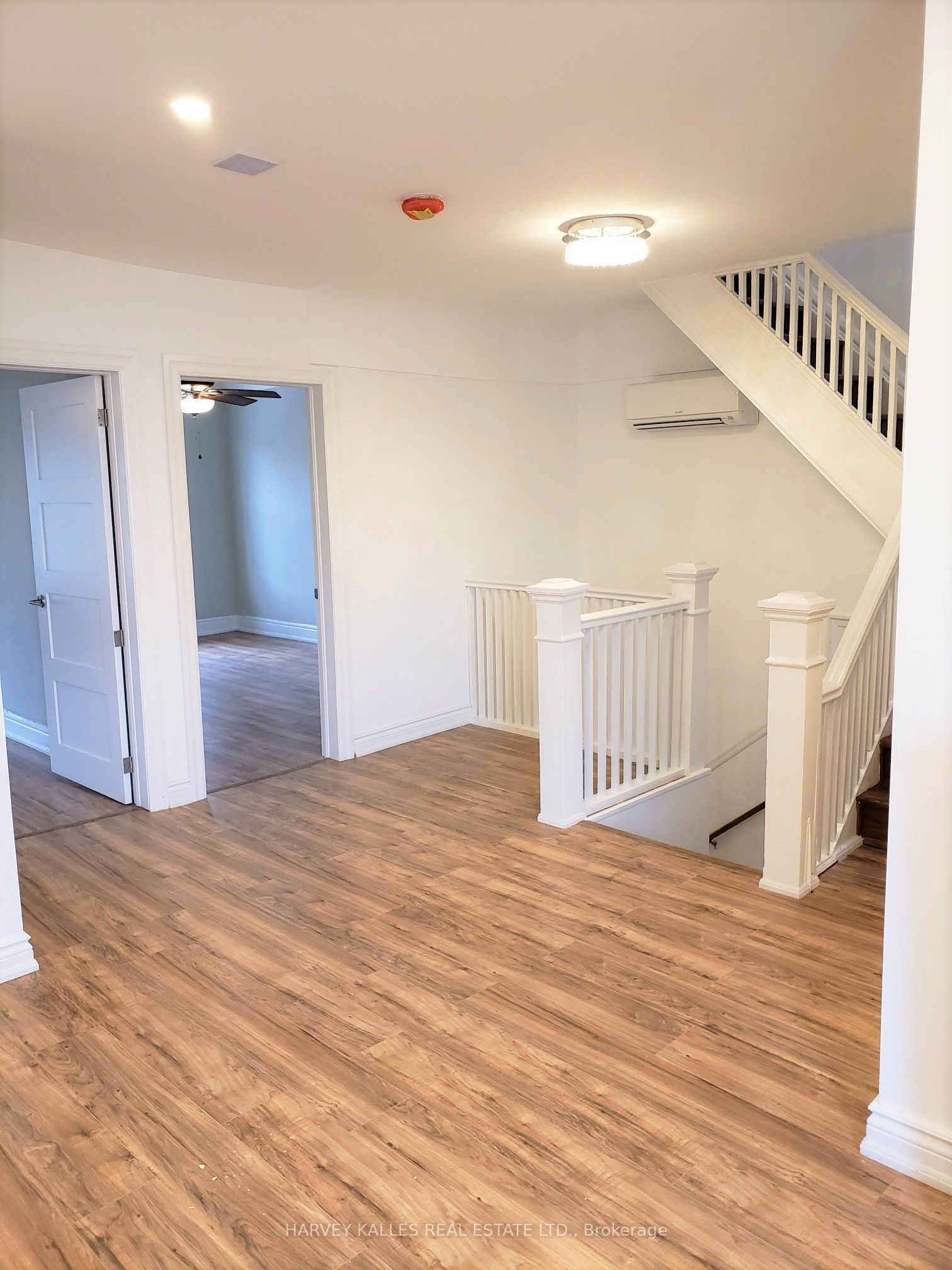 2nd & 3rd fl-541 Palmerston Boulevard, Toronto, ON, M6G 2P4 photo 4