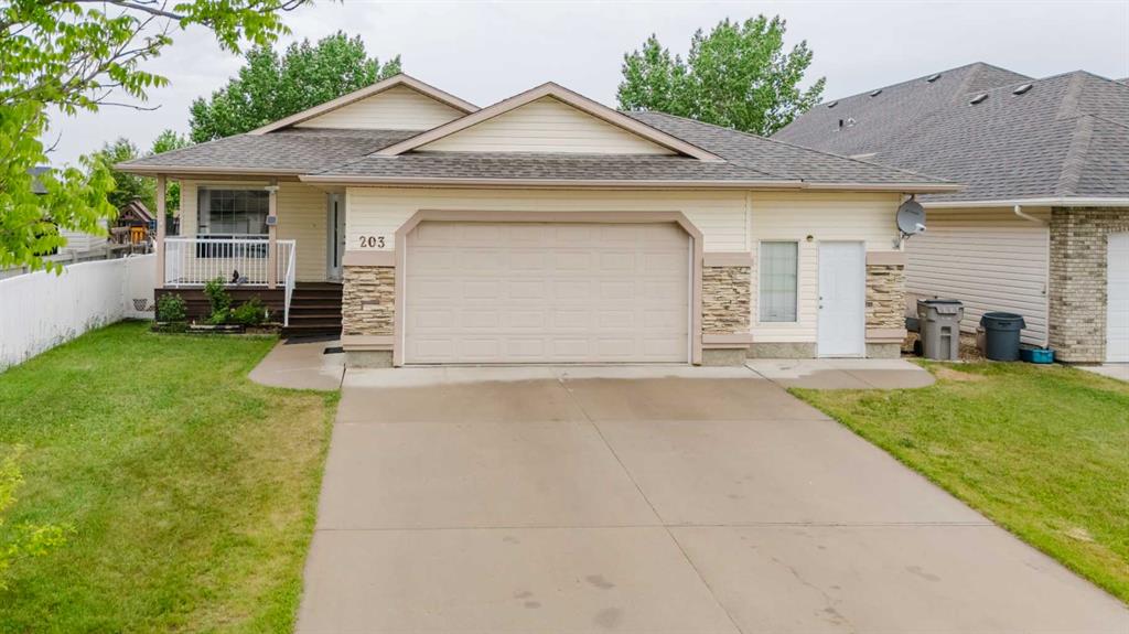 203 Pinnacle Way, Grande Prairie, AB, T8W 2S9