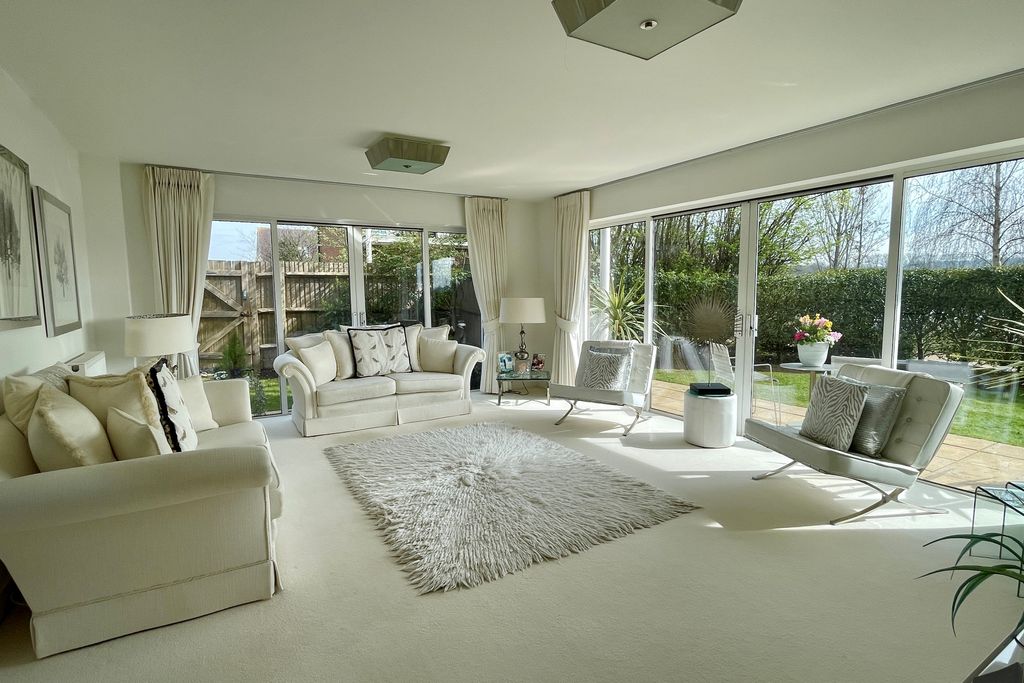 Additional image 7 of 4 bed detached house for saleLilley Mead, Redhill RH1