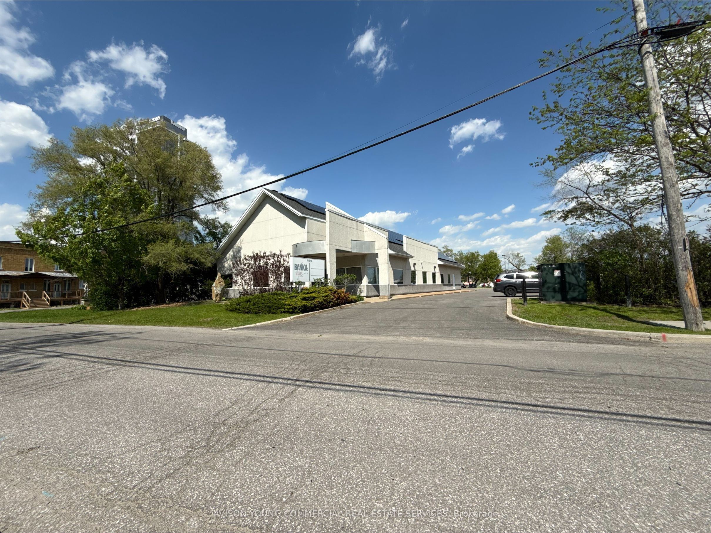 1195 Michael Street, Ottawa, ON, K1J 7T2