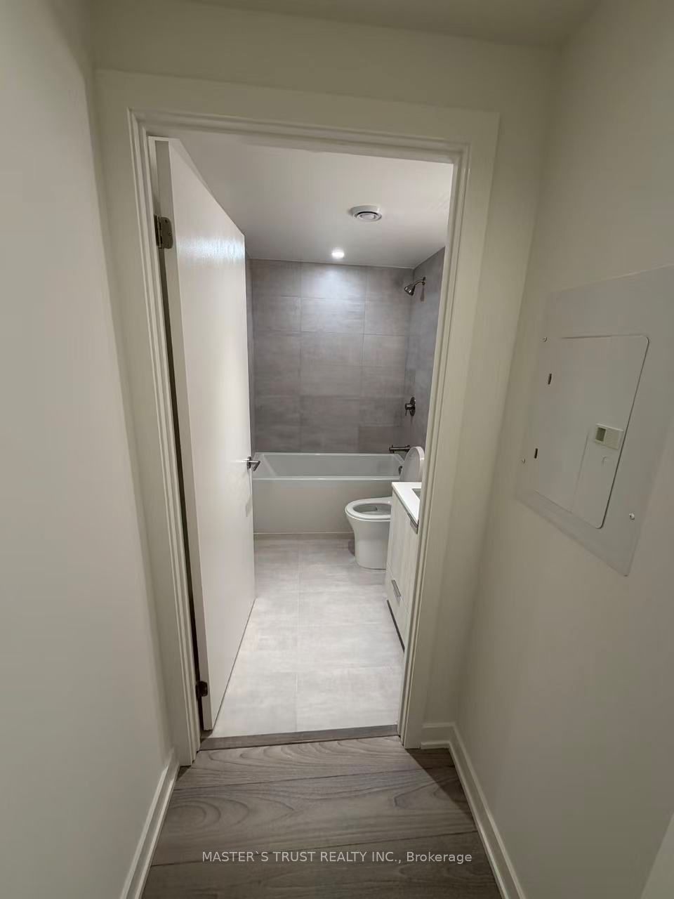 Additional image 6 of 812-120 Broadway Avenue, Toronto, ON, M4P 0E9