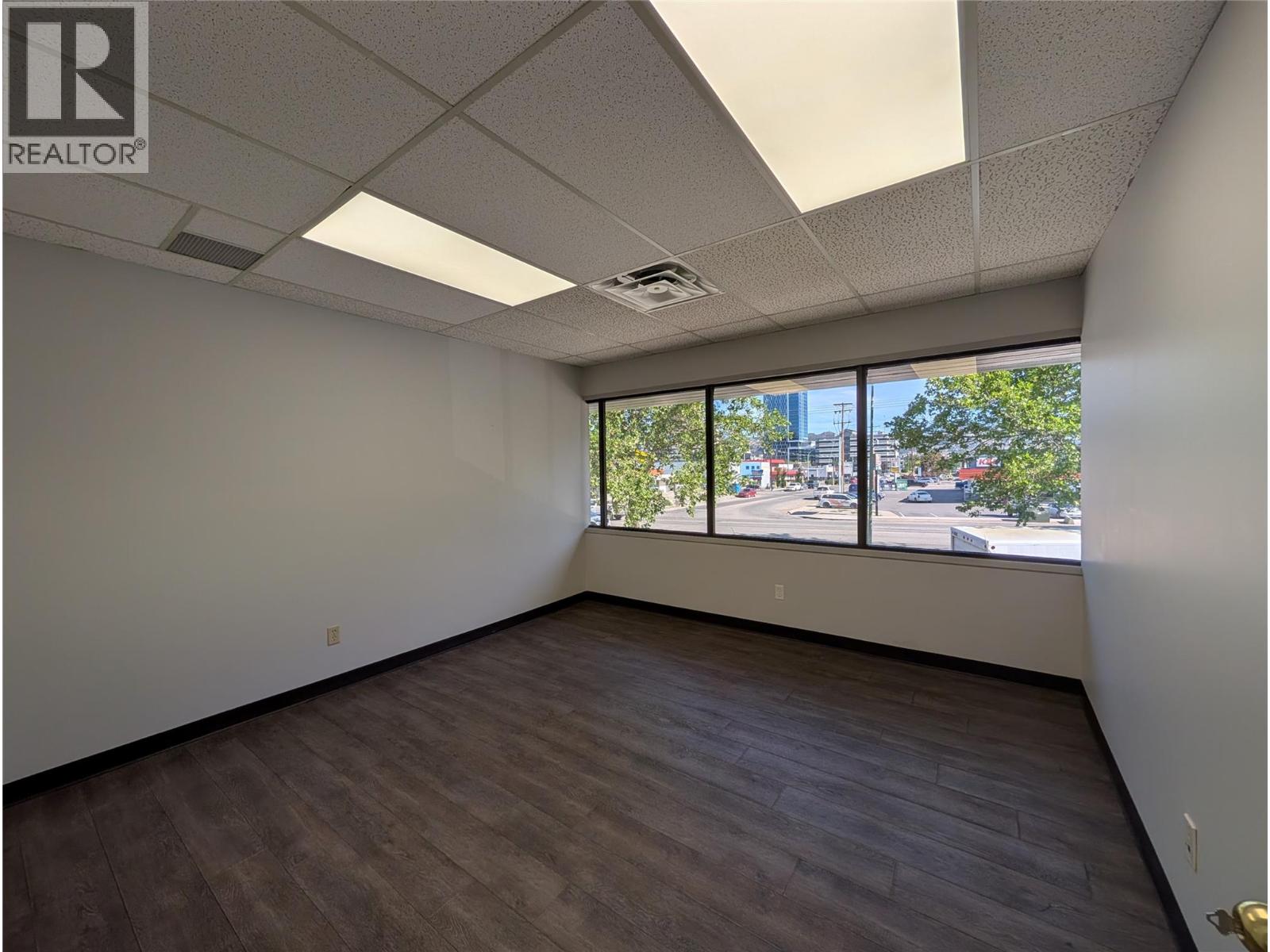 Additional image 6 of 208-1755 Springfield Road, Kelowna, BC, V1Y5V5