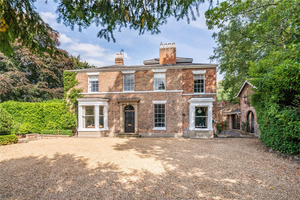 7 bed detached house for saleNorth Street, Ripon, North Yorkshire HG4