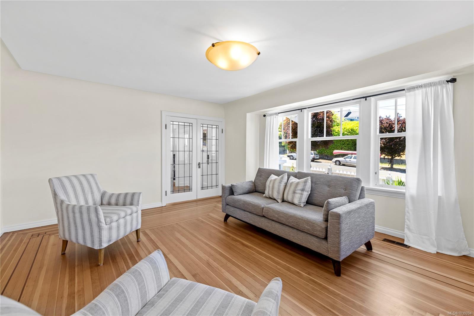 292 Machleary Street, Nanaimo, BC, V9R 2G6 photo 4
