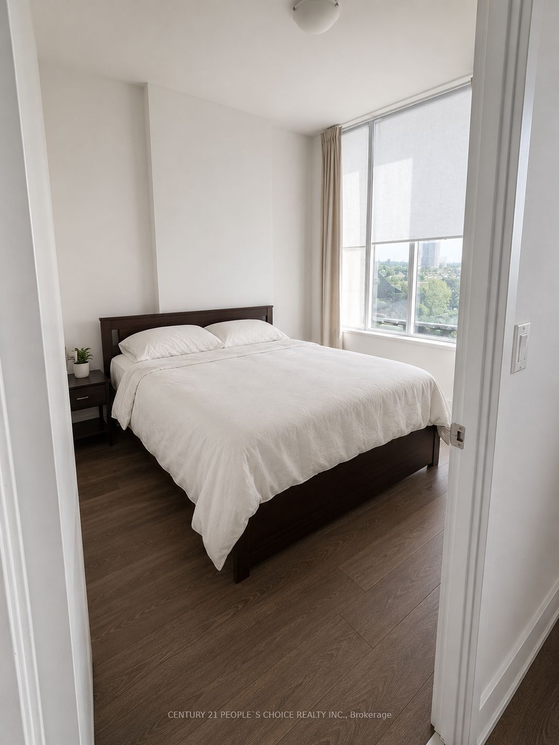 304-297 Oak Walk Drive, Oakville, ON, L6H 6Z3 photo 4
