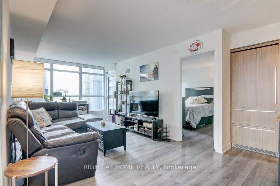 Additional image 5 of 906-80 Queens Wharf Road, Toronto, ON, M5V 0J3