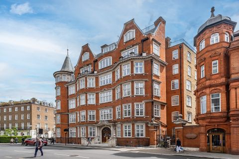 Cliveden Place, London SW1W