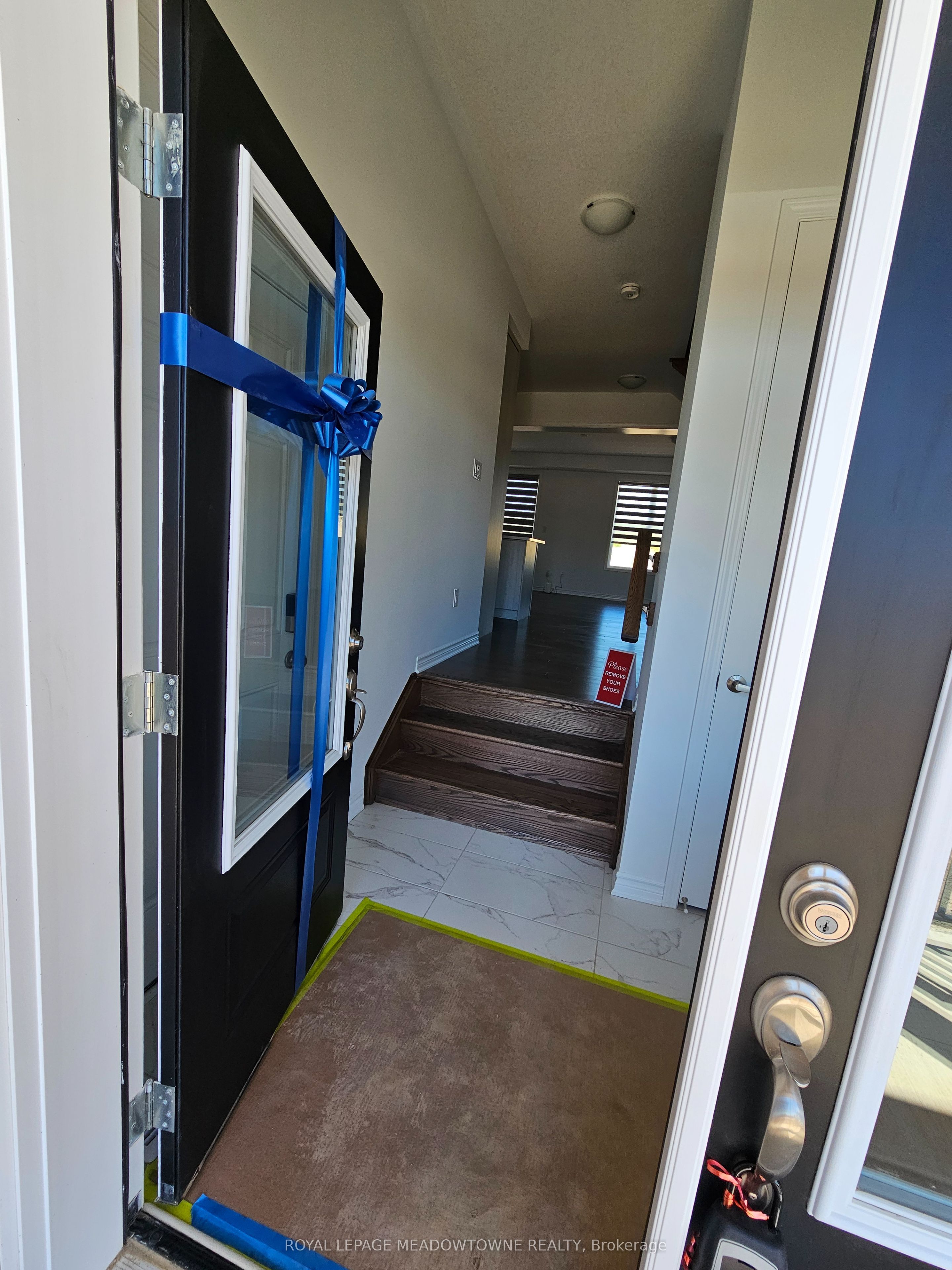 879 Amand Drive, Kitchener, ON, N2R 0V6 photo 2