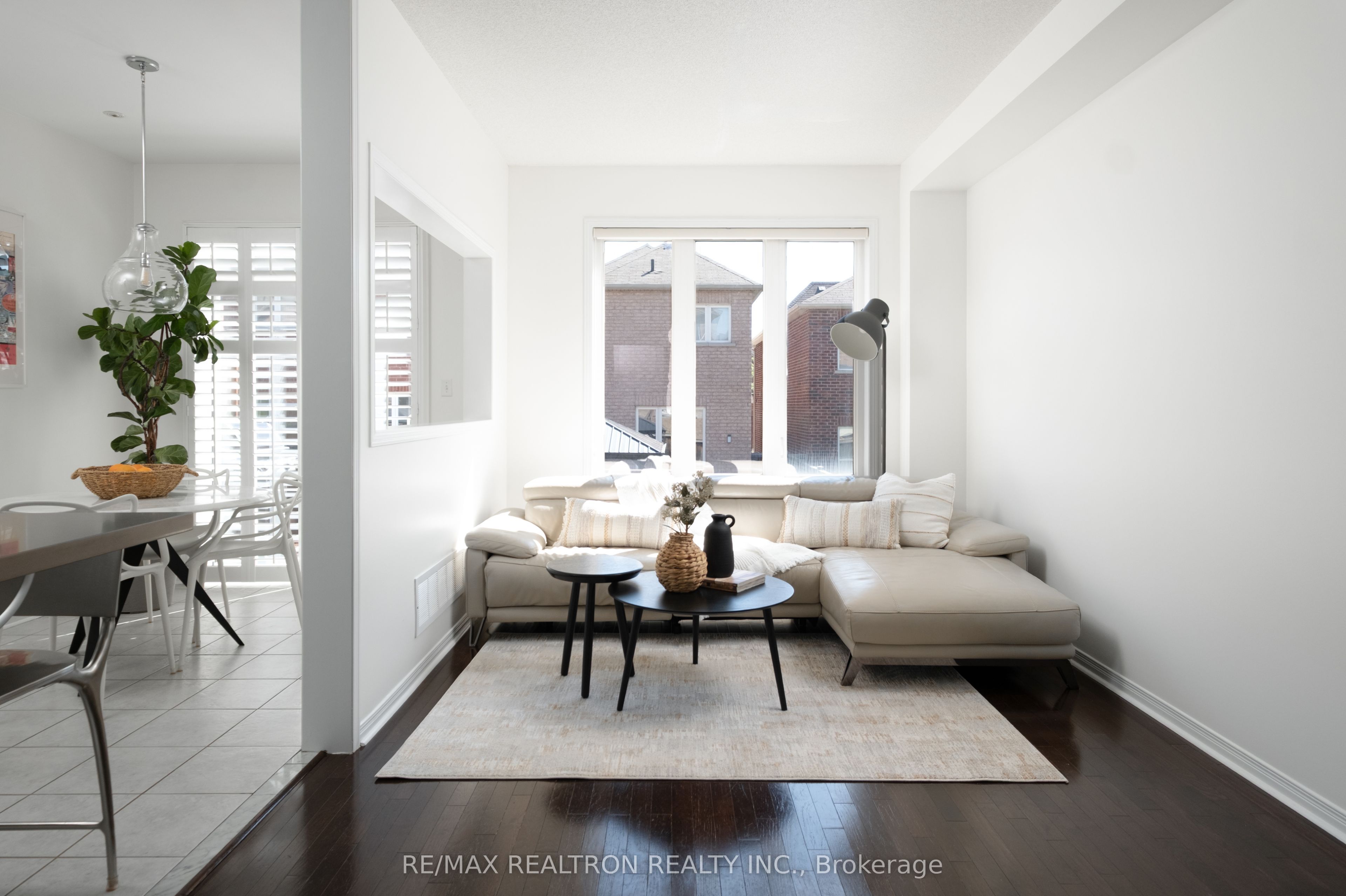104 White Beach Crescent, Vaughan, ON, L6A 0R2 photo 3