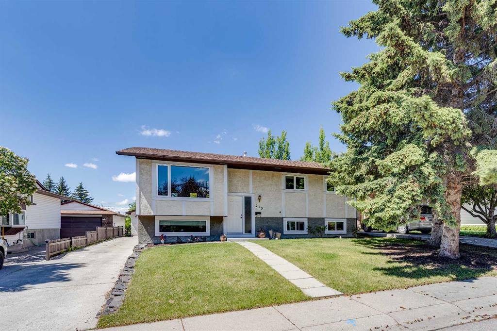 215 Silver Valley Rise NW, Calgary, AB, T3B 4X8