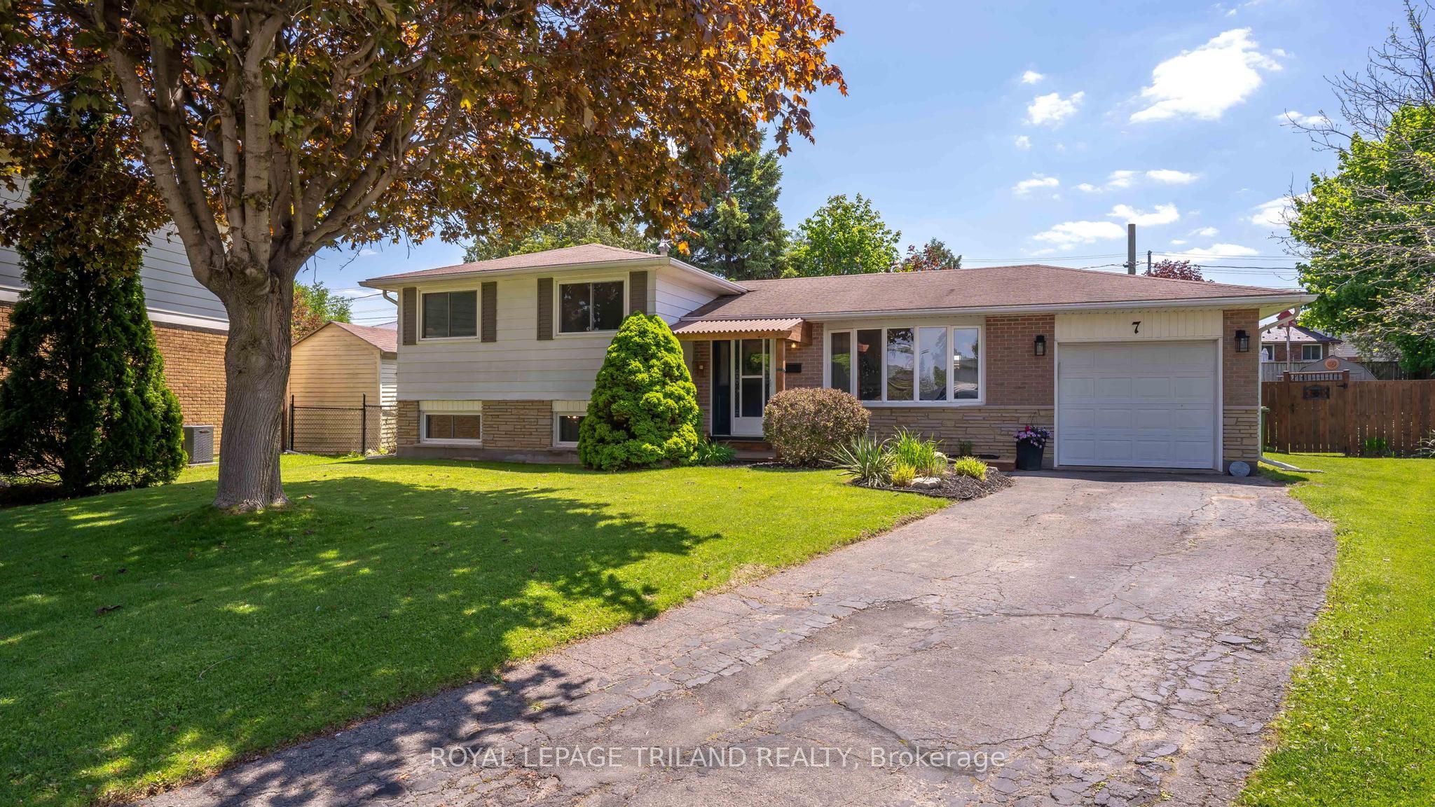 7 Stirling Crescent, St. Thomas, ON, N5P 3R4 photo 2