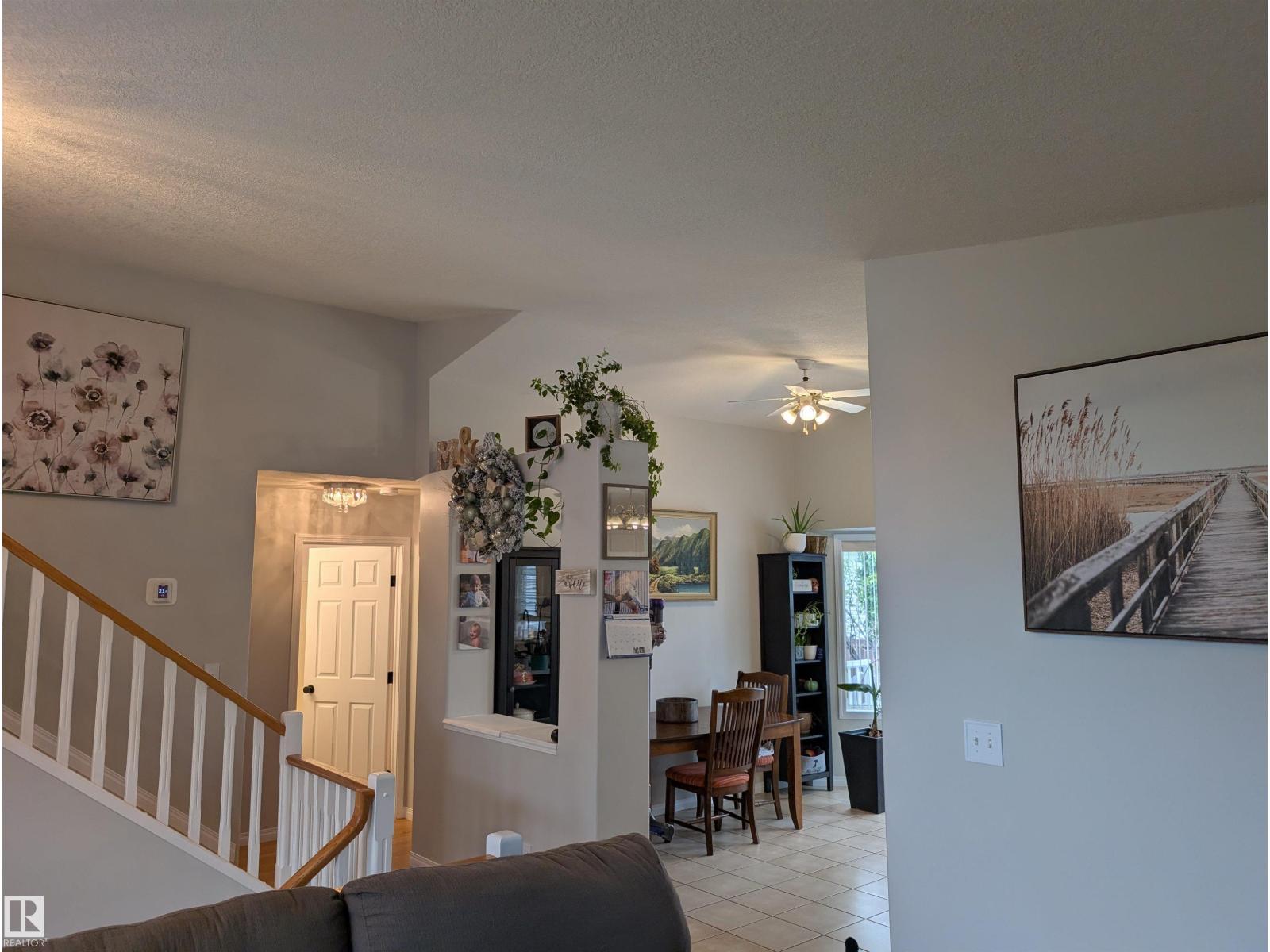 1113 Hermitage Road NW, Edmonton, AB, T5A5B8 photo 5