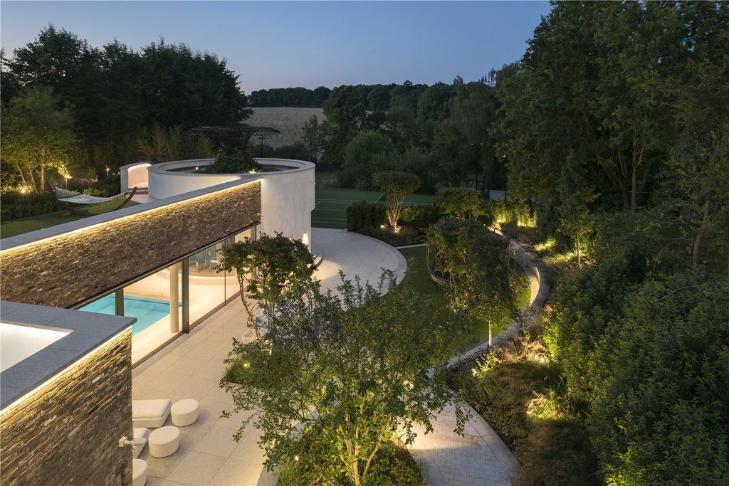 Additional image 19 of 7 bed detached house for saleThe Warren, Radlett, Hertfordshire WD7