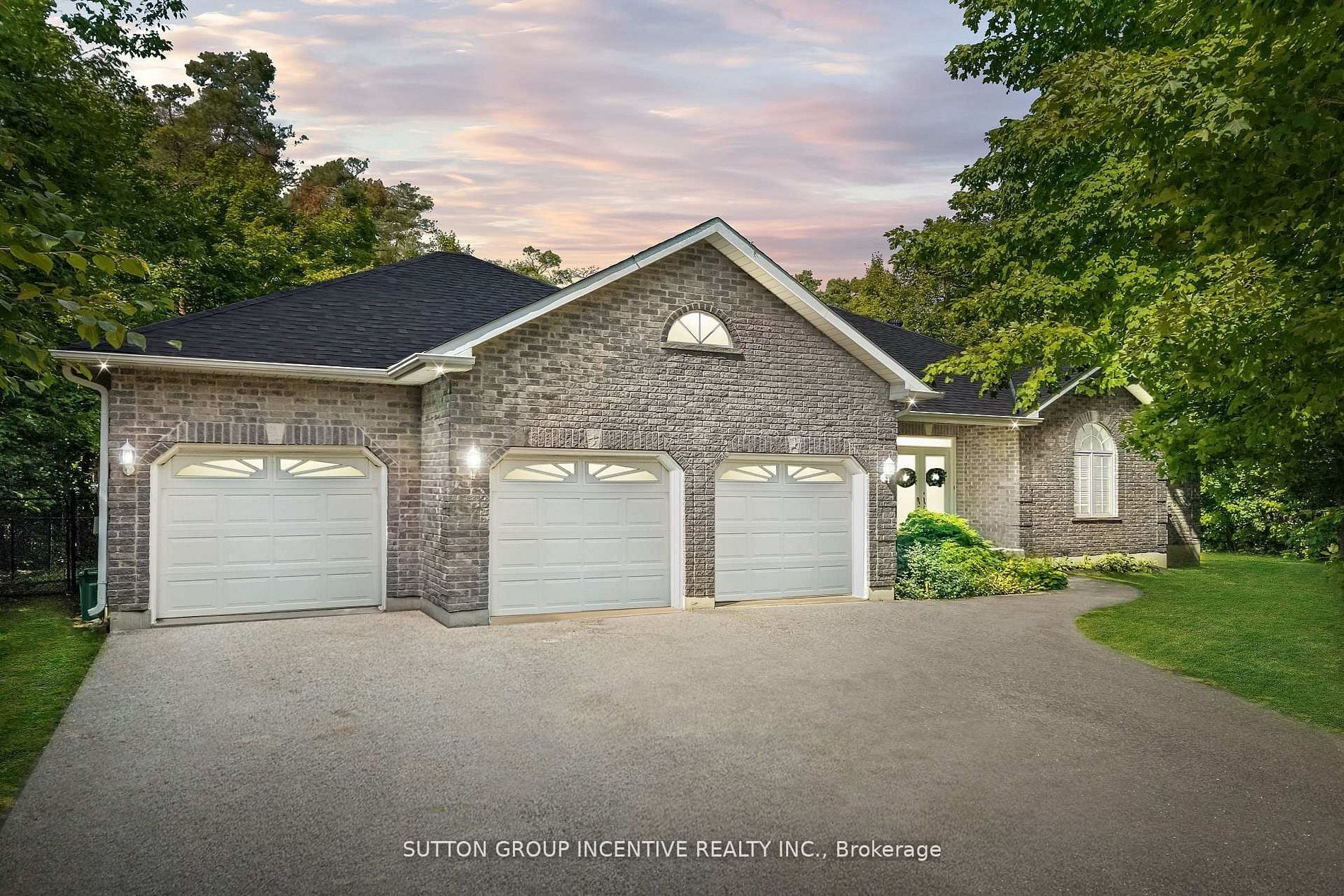 1882 Providence Lane, Severn, ON, L3V 6H2
