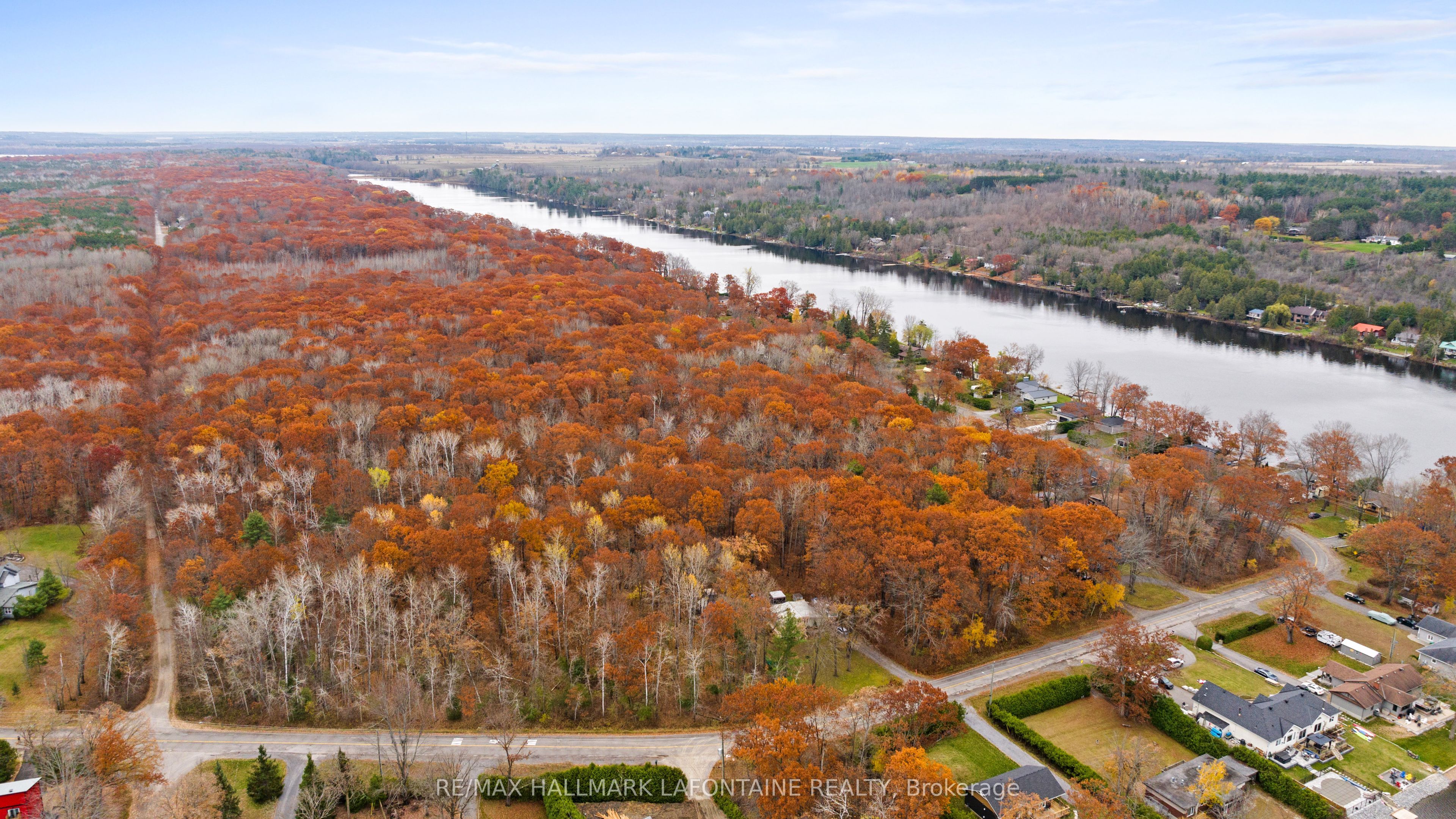 Additional image 3 of 881 Bayview Drive, Ottawa, ON, K0A 3M0