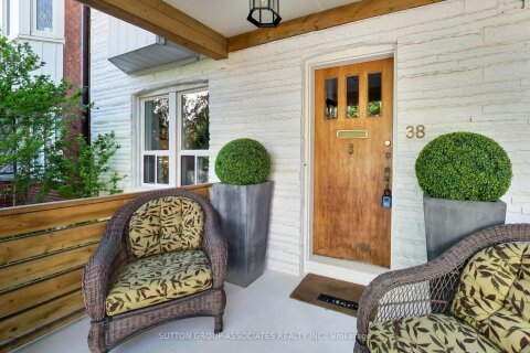 Additional image 8 of 38 Winona Drive, Toronto, ON, M6G 3S6