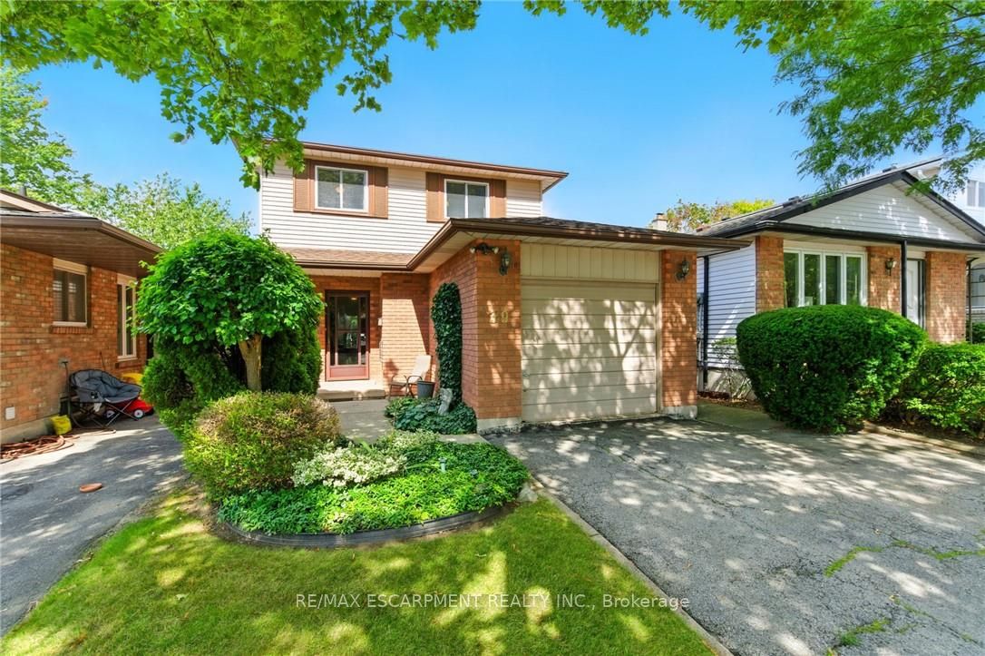 39 Megna Court, Hamilton, ON, L9C 6Y6