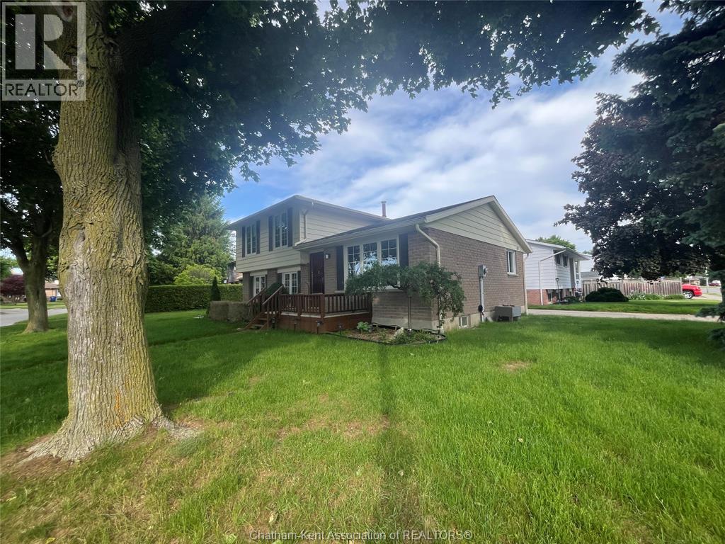 183 Michener Road, Chatham, ON, N7L4X4 photo 2