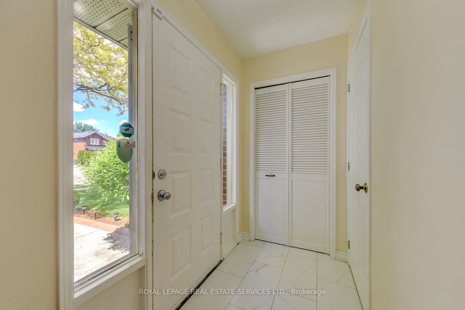 Additional image 3 of 396 Laurentian Avenue, Mississauga, ON, L4Z 2J3