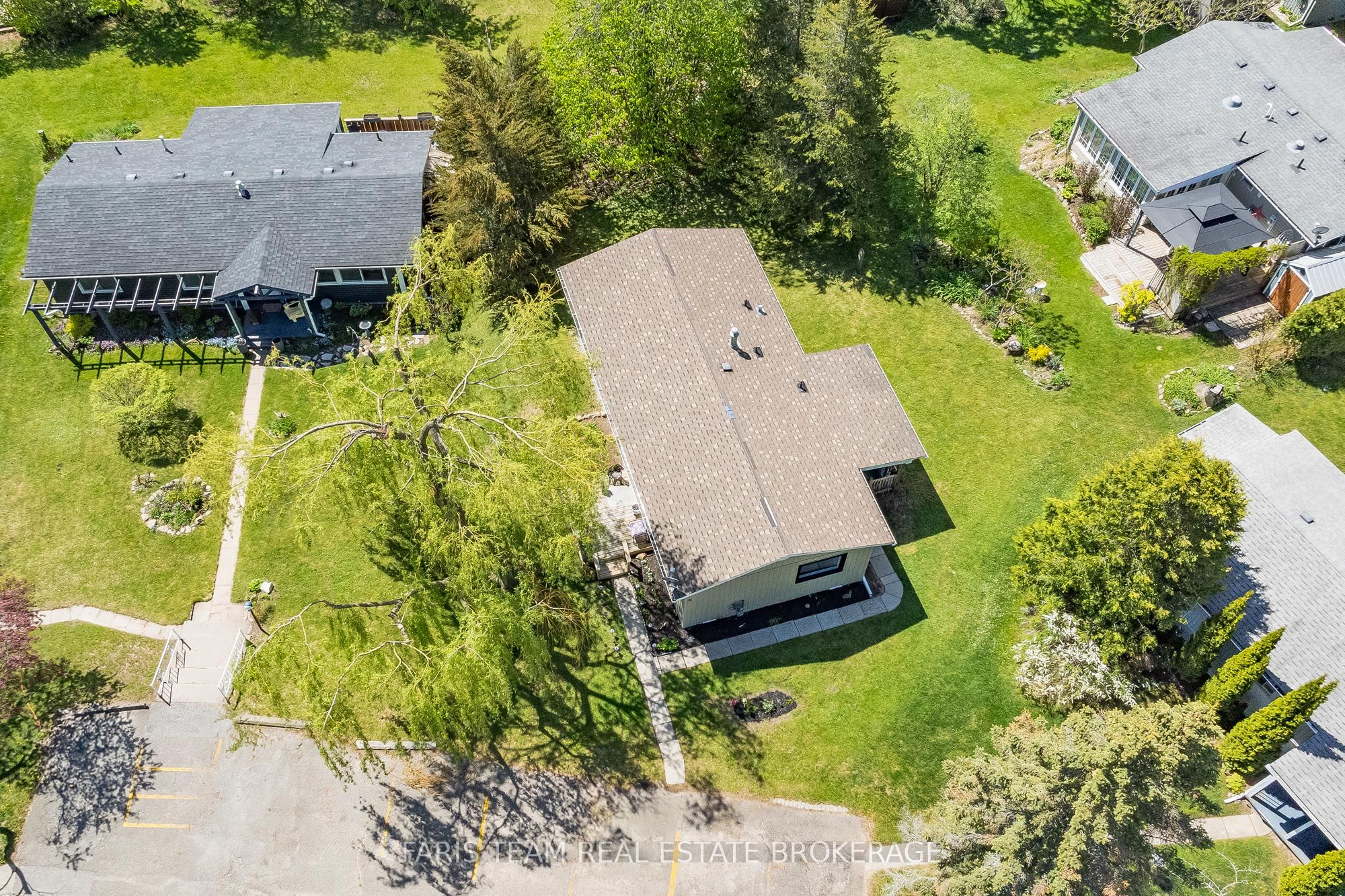 21 Hawthorne Drive, Innisfil, ON, L9S 1P7 photo 3