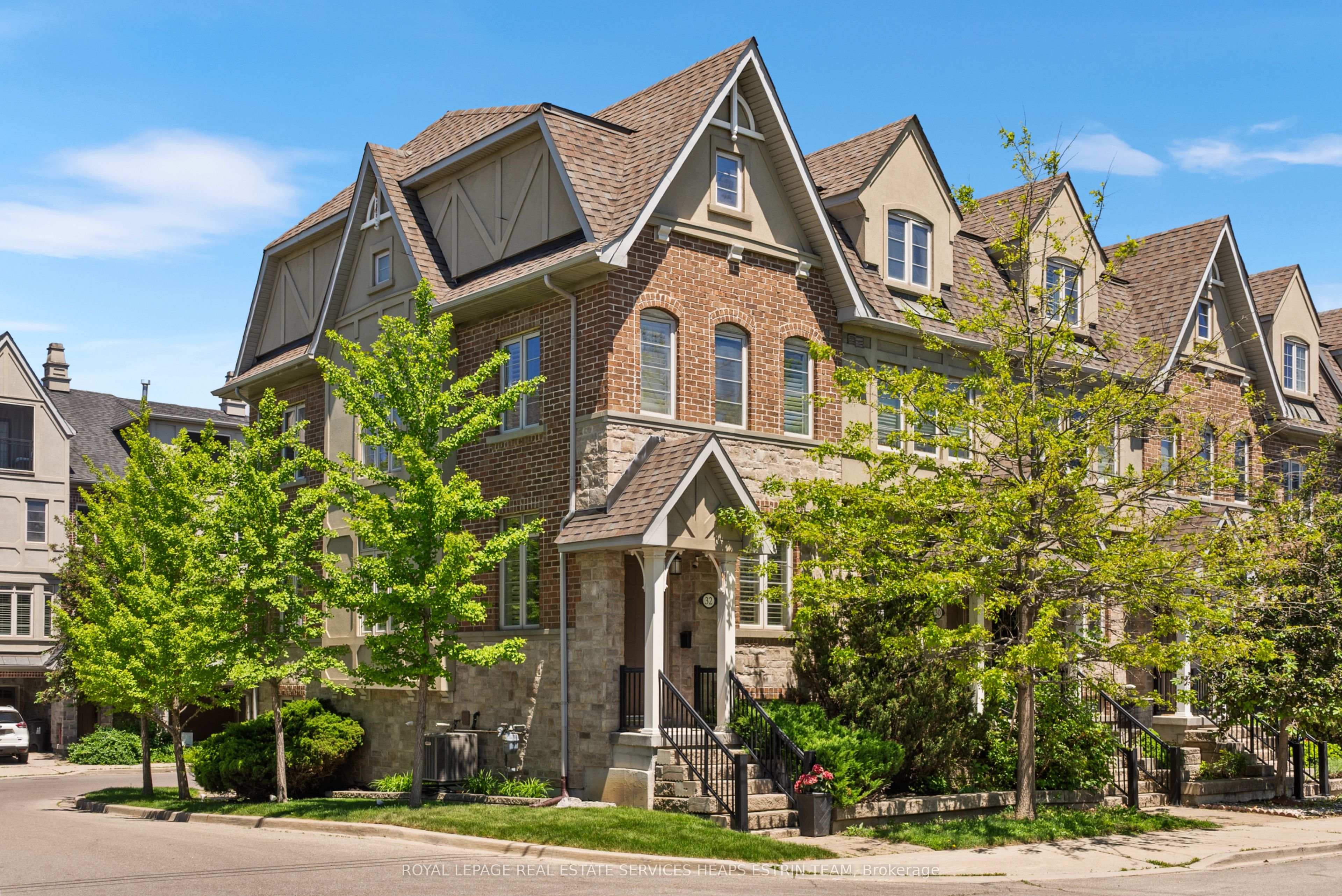 32 Mendota Road, Toronto, ON, M8Y 1E8 photo 2