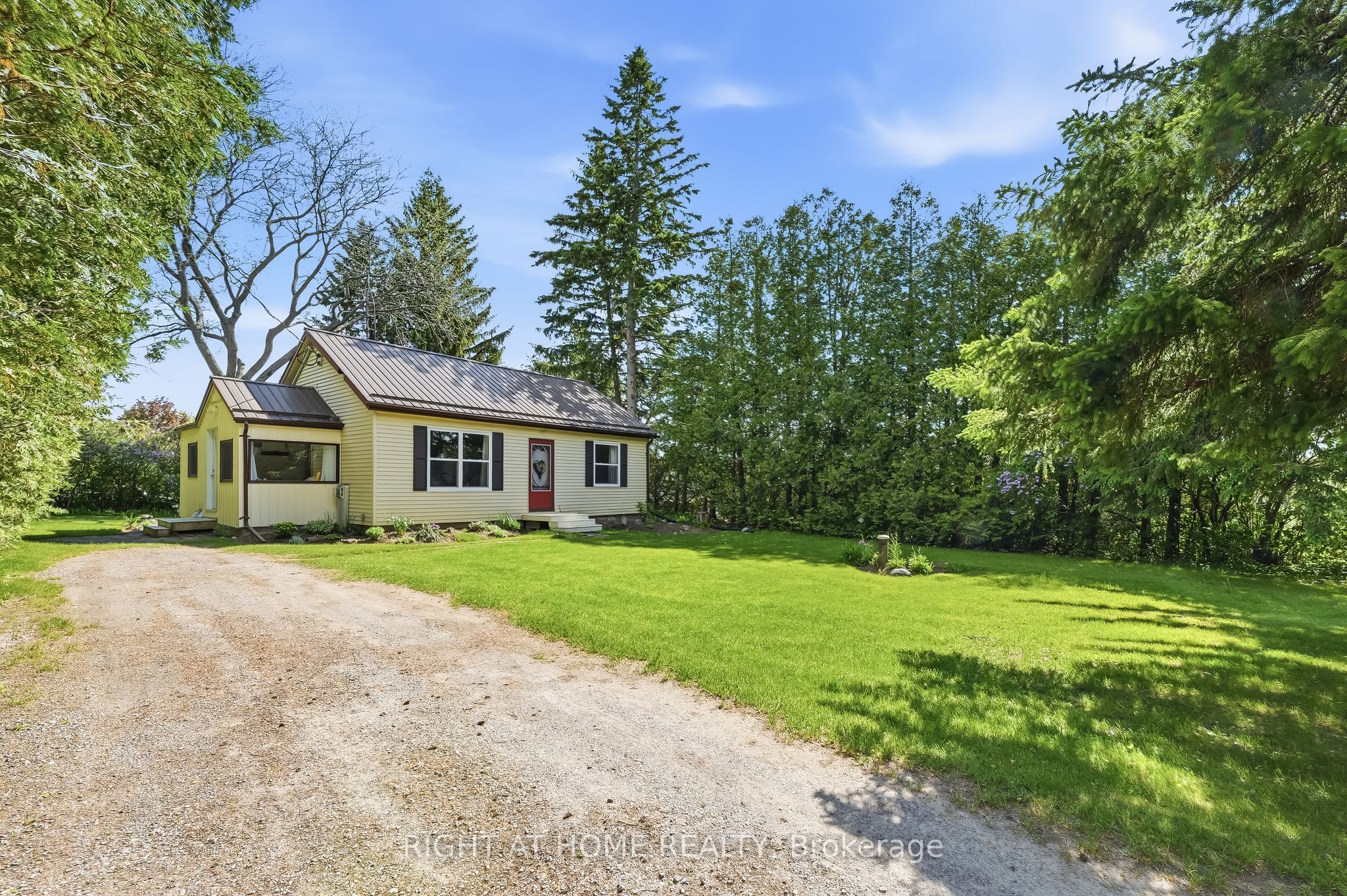8601 Lander Road, Hamilton Township, ON, K0K 2E0