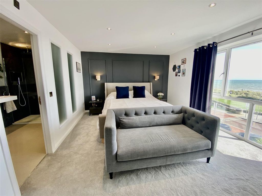 Additional image 9 of 5 bed town house for saleVictoria Parade, Pwllheli LL53