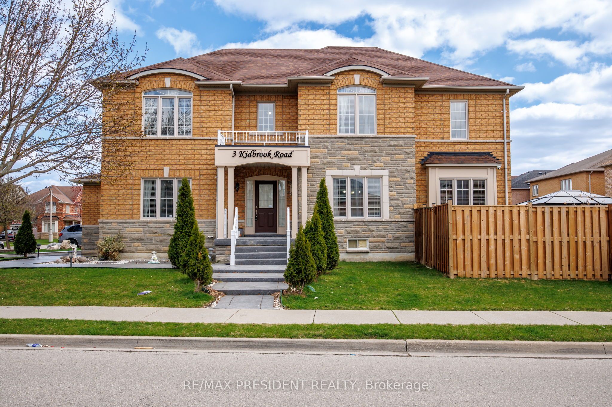 3 Kidbrook Road, Brampton, ON, L6P 1Z8