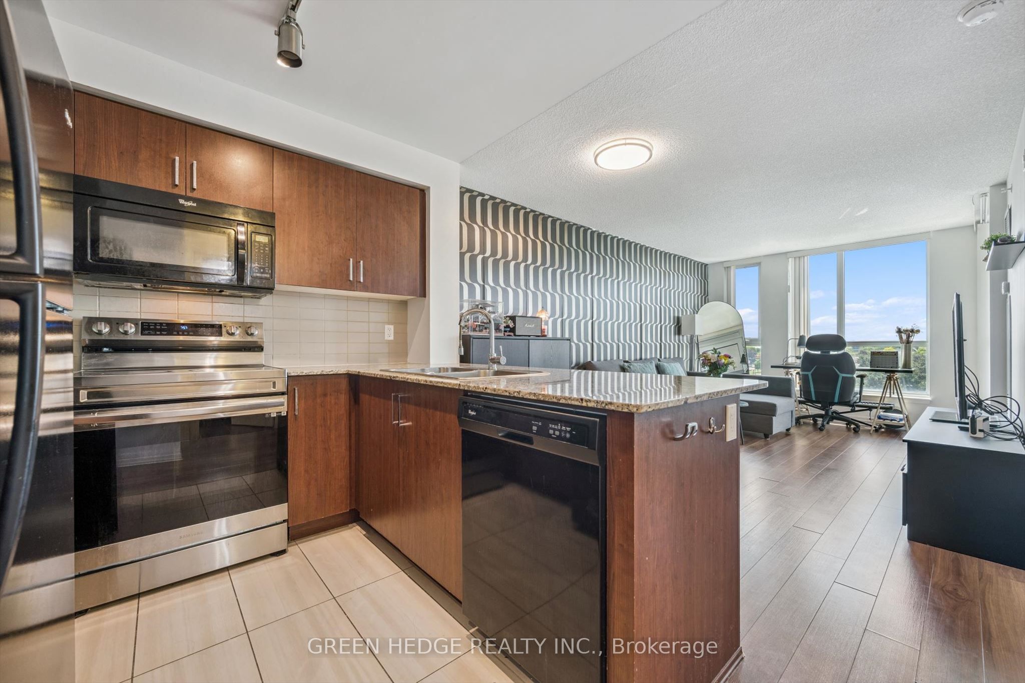 Additional image 6 of 617-80 Esther Lorrie Drive, Toronto, ON, M9W 0C6