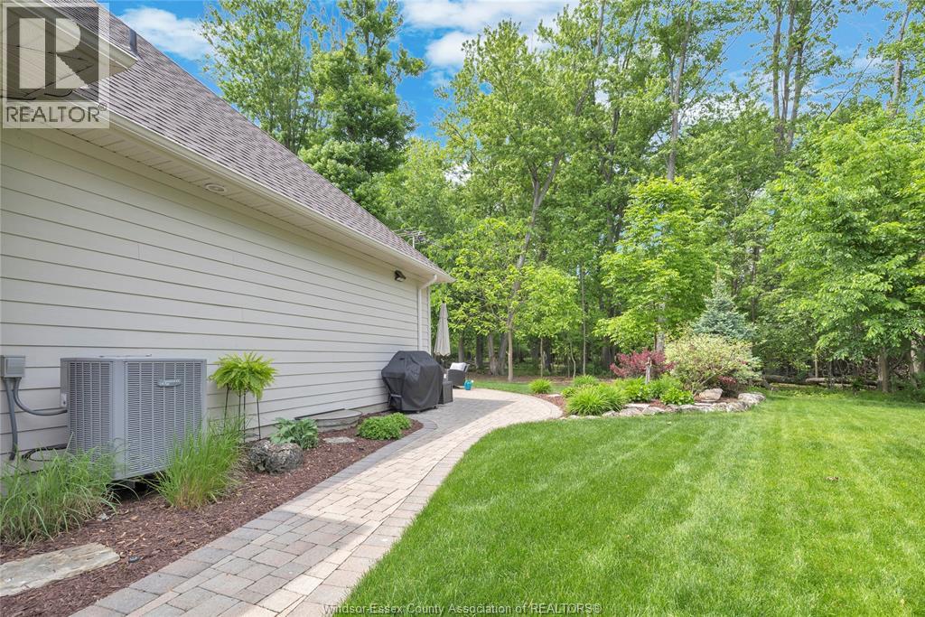 57 Red Oak Crescent, Amherstburg, ON, N9V4C4 photo 5