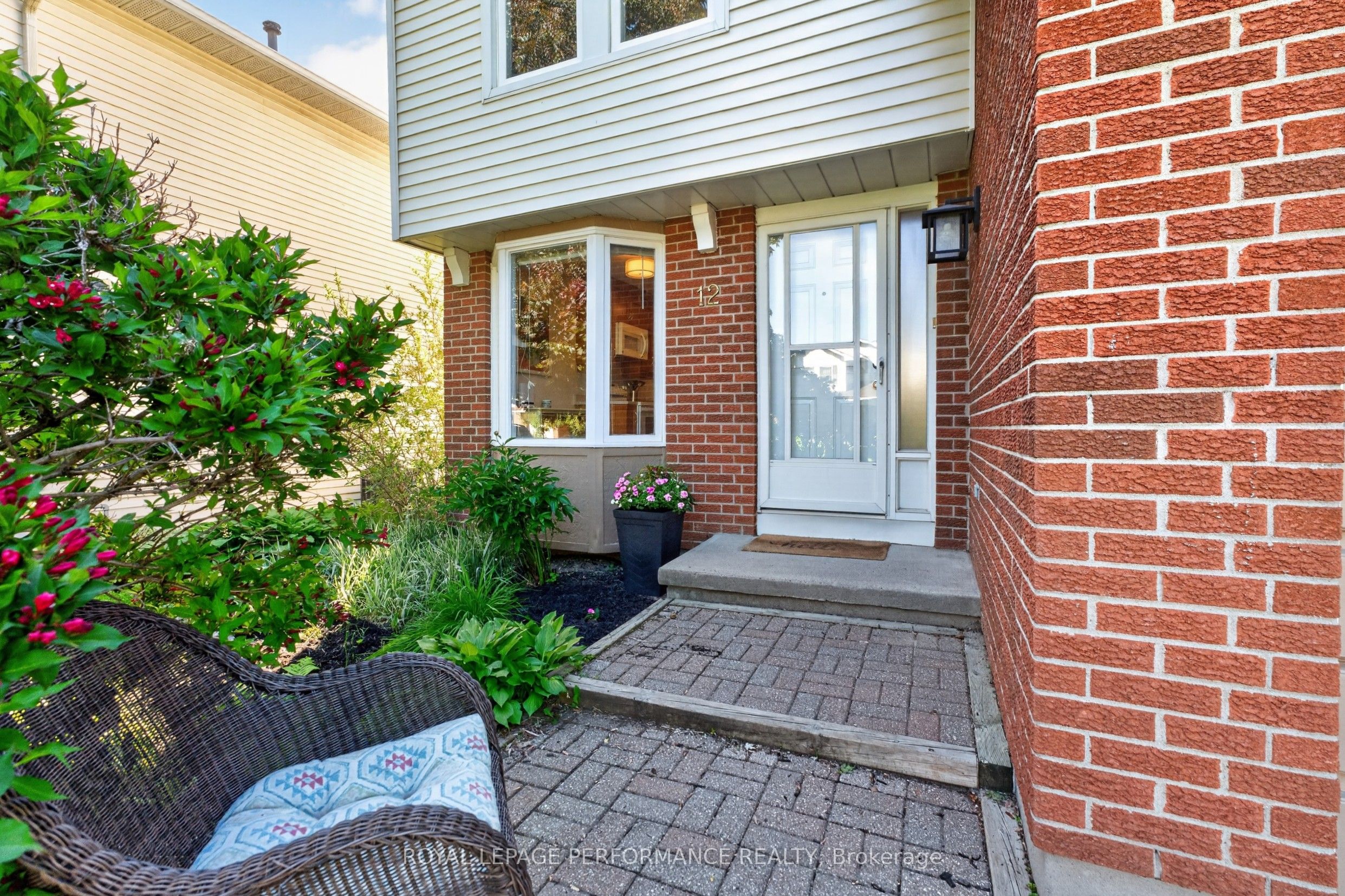 Additional image 3 of 12 Barra Avenue, Ottawa, ON, K2L 2R8