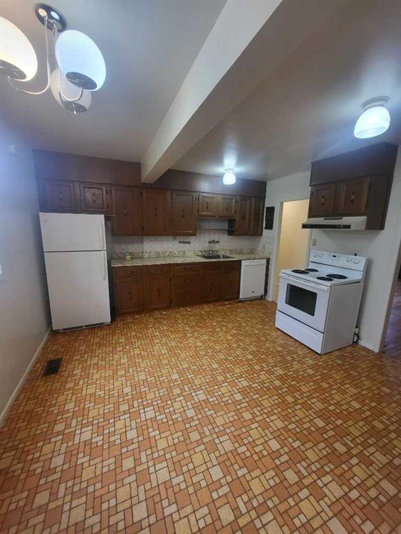 Additional image 5 of 941 16 Street S, Lethbridge, AB, T1J 3C1