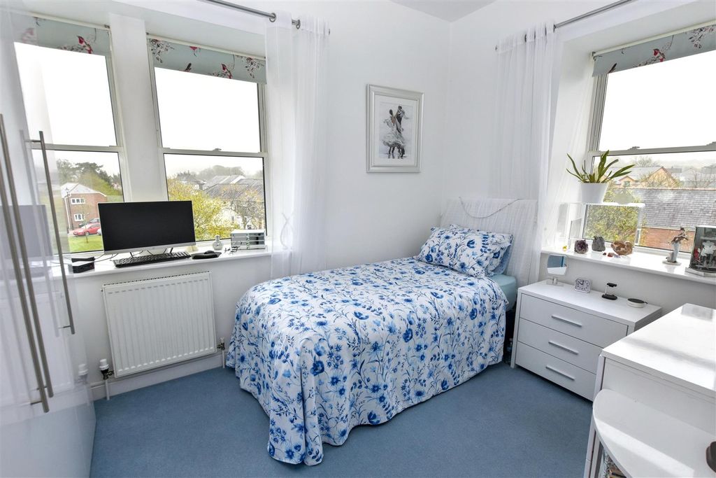 Additional image 8 of 2 bed flat for saleGweal Pawl, Redruth TR15