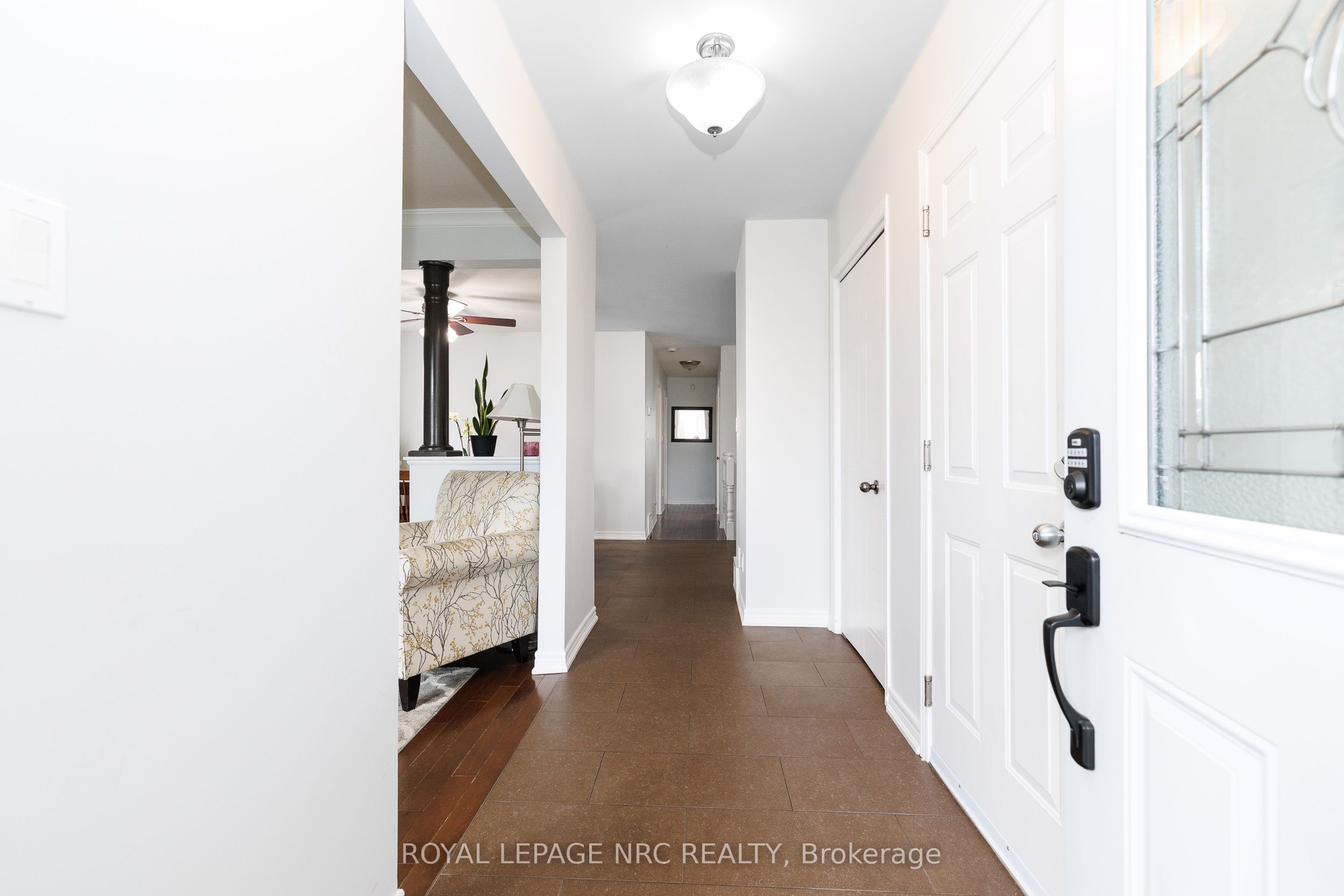 16 Leonard Drive, St. Catharines, ON, L2S 3V2 photo 3