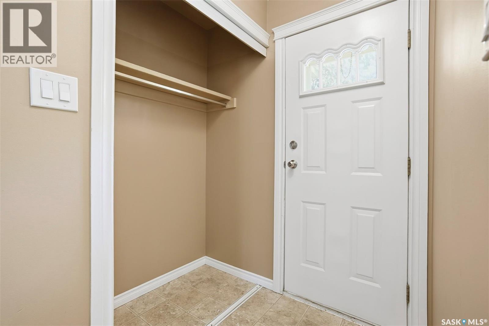 2019 Louise Avenue, Saskatoon, SK, S7J2C1 photo 3