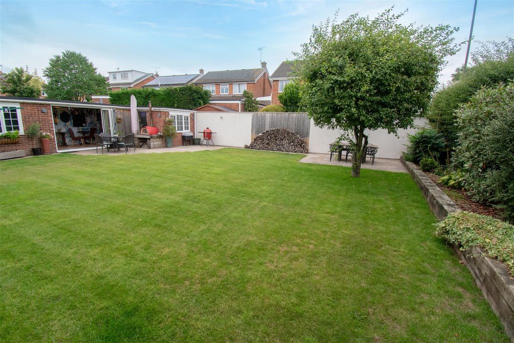 Additional image 35 of 5 bed detached house for saleMilldale Close, Marehay, Ripley DE5