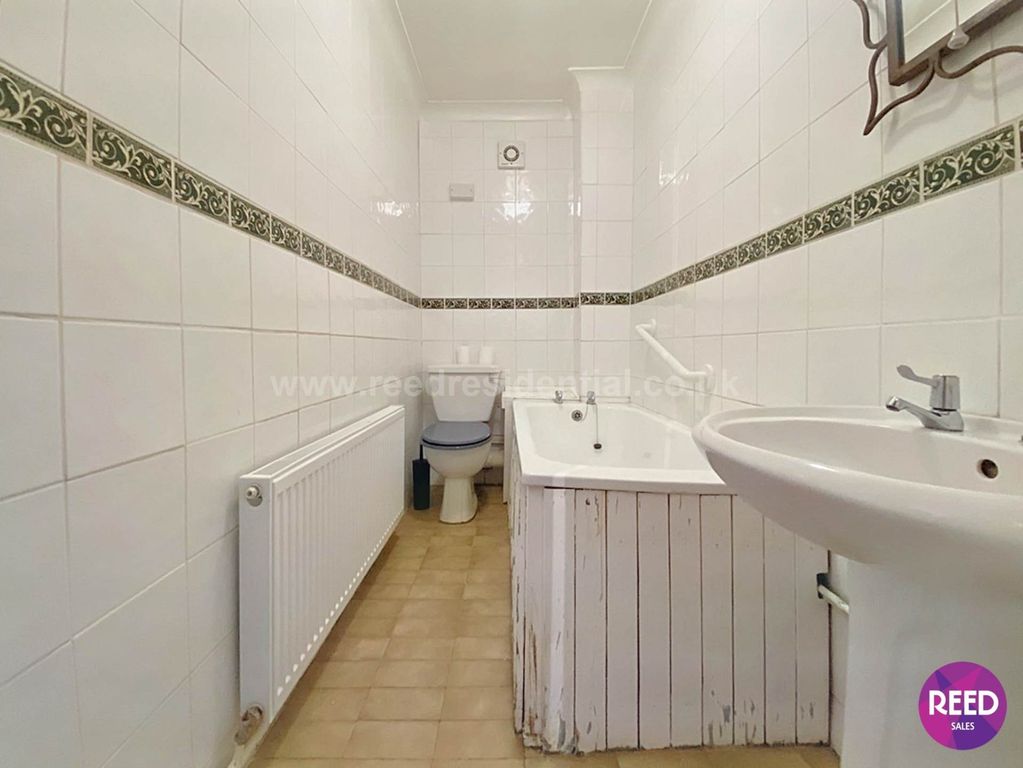 Additional image 28 of 10 bed detached house for saleDorset Gardens, Rochford SS4