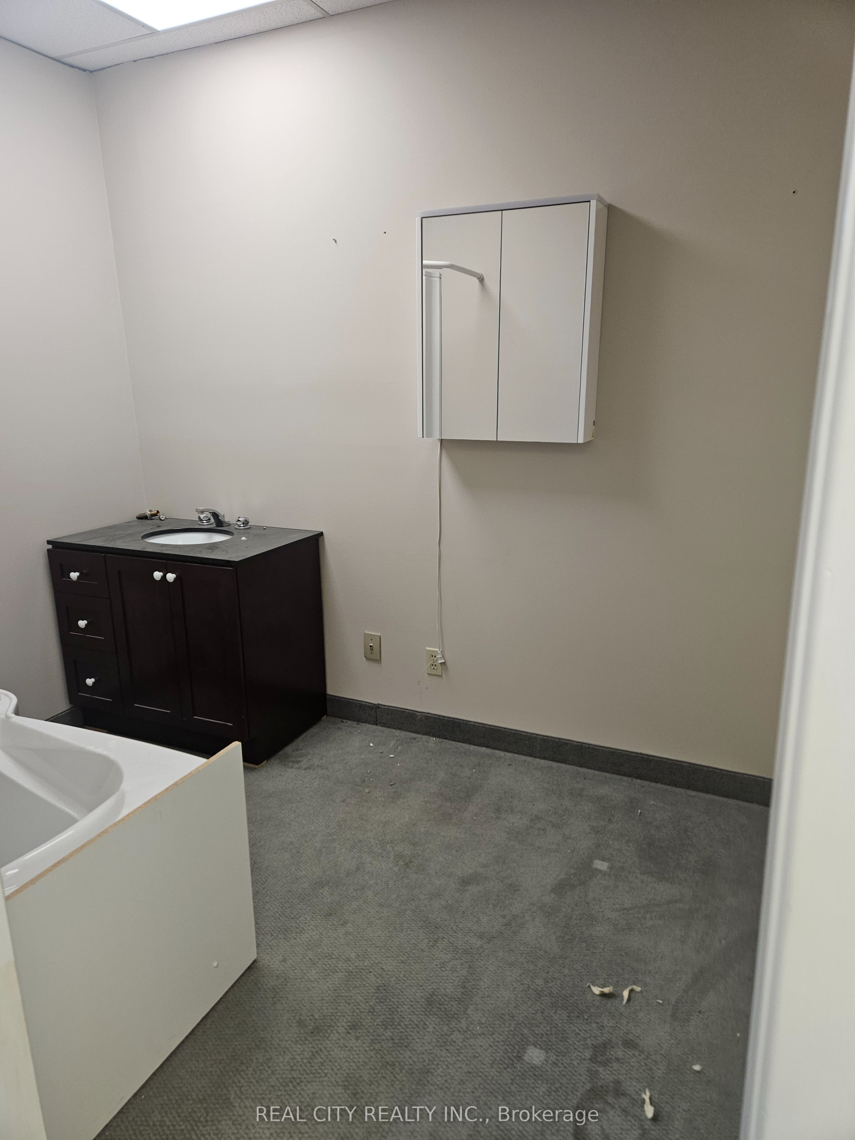 Additional image 6 of 55 Rutherford Road S, Brampton, ON, L6W 3J3
