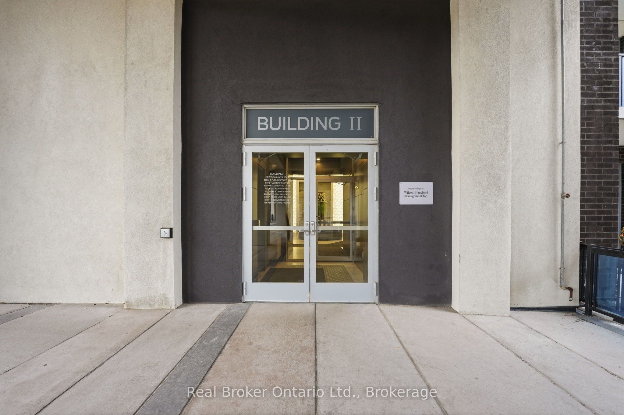642-16 Concord Place, Grimsby, ON, L3M 0J1 photo 3
