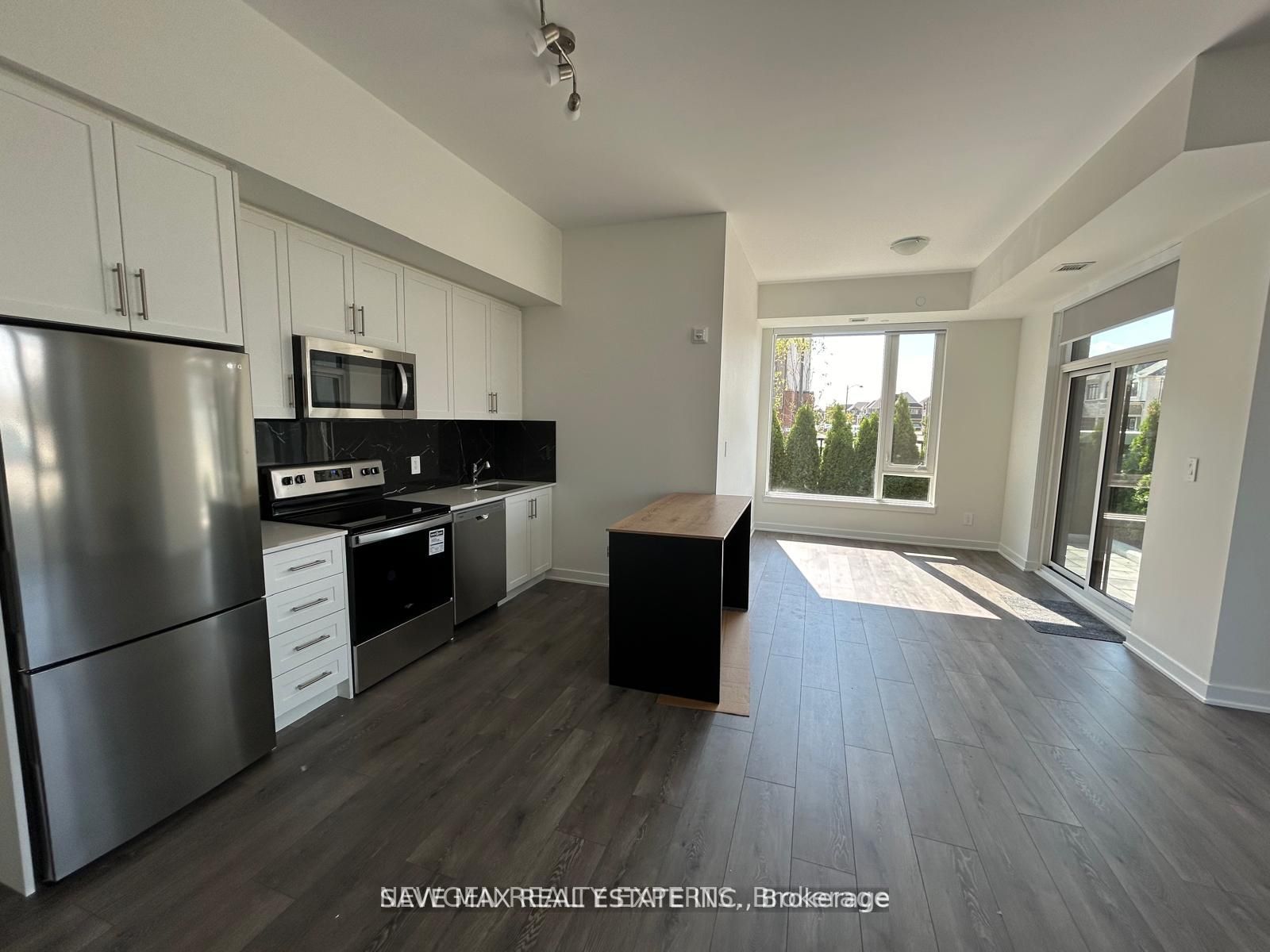 112-1440 Clarriage Court, Milton, ON, L9E 1B3 photo 5