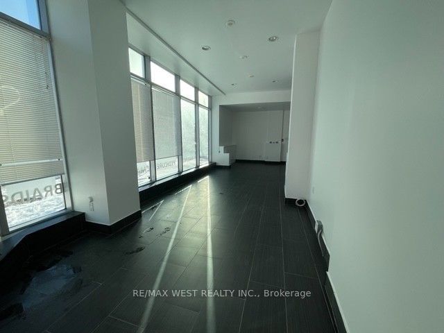 473A Rogers Road, Toronto, ON, M6M 0B3 photo 3